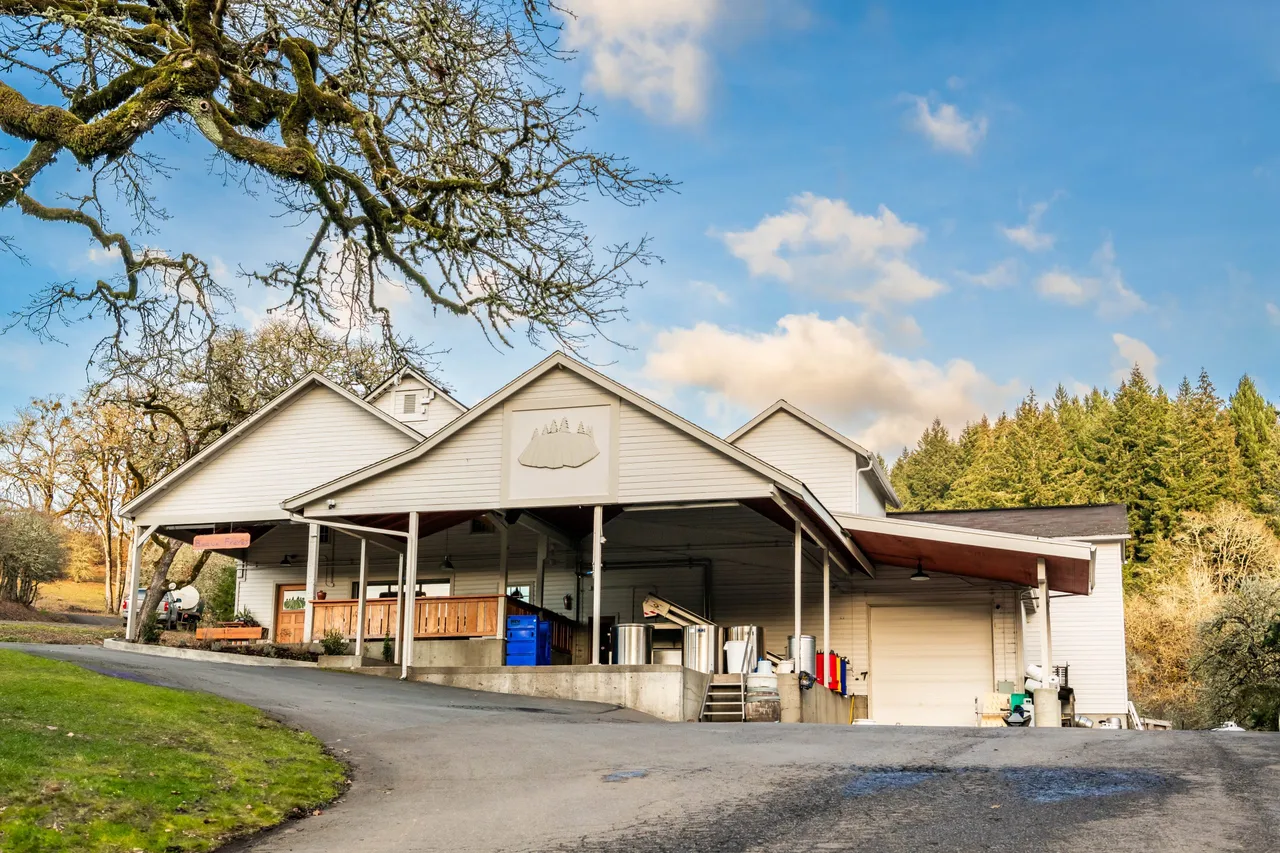 Beaux Frères Vineyard & Winery
